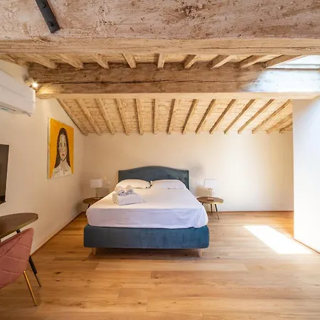 Affittacamere Residenza D'epoca Palazzo Salviati Quaratesi Firenze