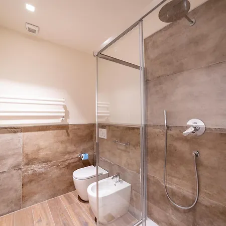 Residenza D'epoca Palazzo Salviati Quaratesi Affittacamere Firenze
