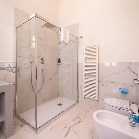 Residenza D'epoca Palazzo Salviati Quaratesi Affittacamere *